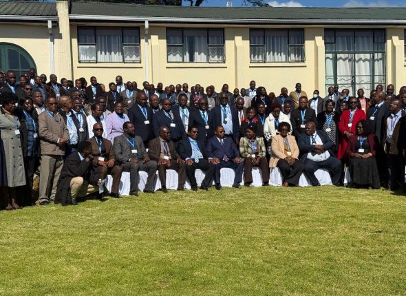 Docentes da UniLicungo participam na Conferência Conjunta de Pesquisa 2026 em Zimbabwé